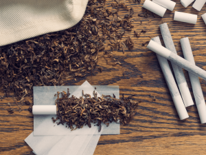 Cum poti sa iti rulezi o tigara cu tutun de rulat